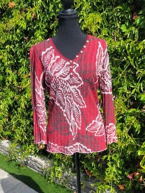 Sigrid Olsen Leaf Pattern V Neck Waffle Knit Top